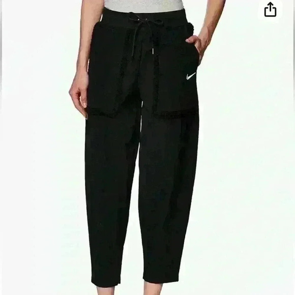 Nike black jogger track pants Sportswear Essential High-waisted sherpa - Picture 3 of 8